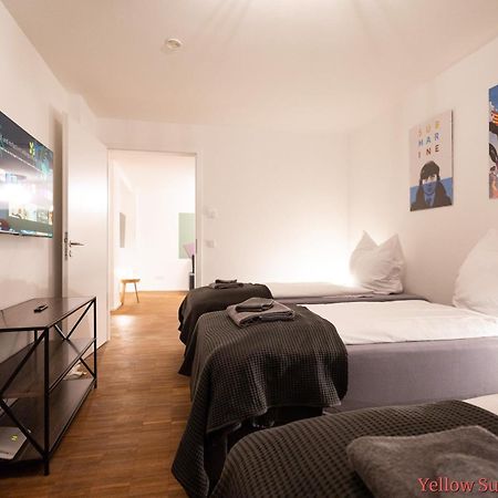 Ko-Living - Beatles Und Banksy Suites & Studios Am Eselsbrunnen - Altstadt - Kueche Halle  Exteriér fotografie
