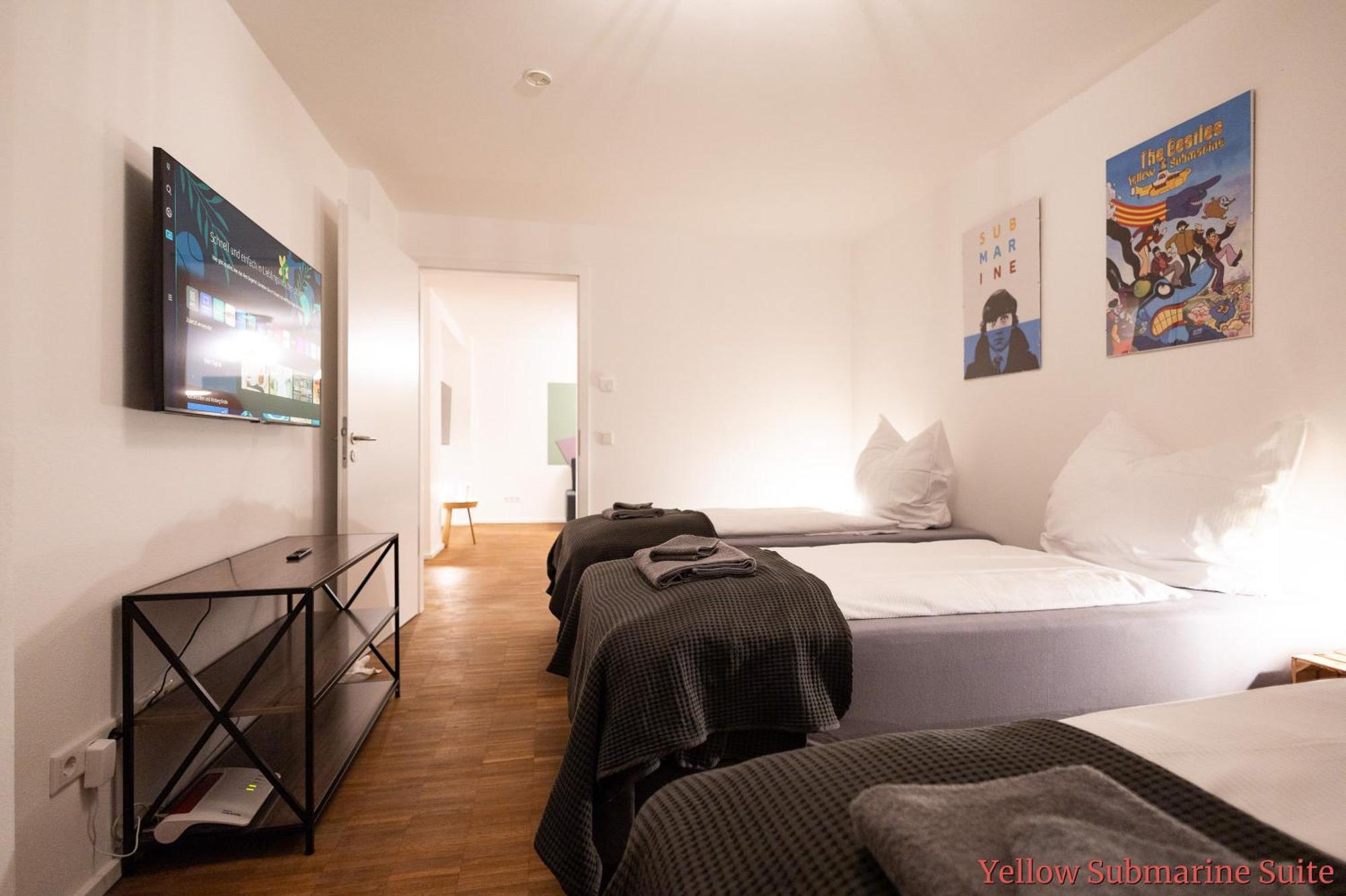 Ko-Living - Beatles Und Banksy Suites & Studios Am Eselsbrunnen - Altstadt - Kueche Halle  Exteriér fotografie