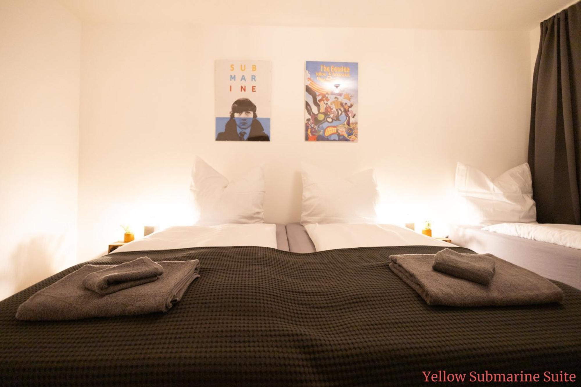 Ko-Living - Beatles Und Banksy Suites & Studios Am Eselsbrunnen - Altstadt - Kueche Halle  Exteriér fotografie